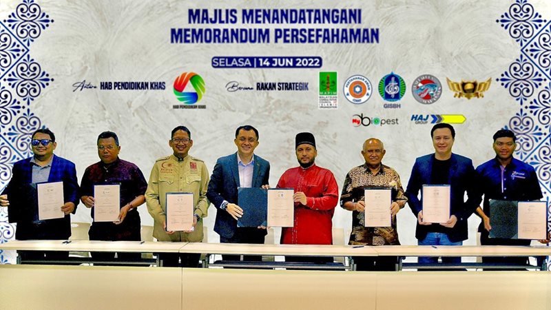 dr. ahmad idham tampil dengan hab pendidikan khas